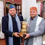 मुख्यमंत्री श्री पुष्कर सिंह धामी से मुख्यमंत्री आवास में केंद्रीय राज्य मंत्री डॉ. राज भूषण चौधरी ने की शिष्टाचार भेंट।